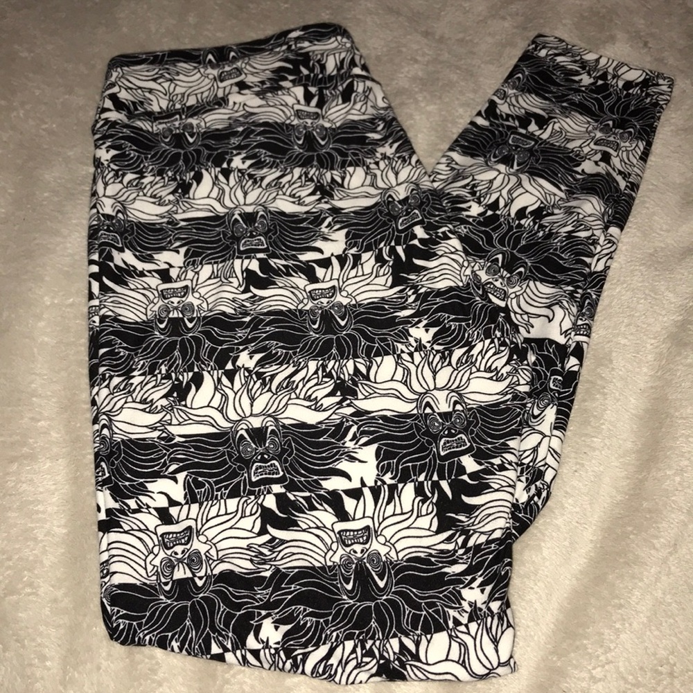 B&W LuLaRoe TC Disney leggings